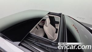 Mercedes-Benz E-Class E200 Avantgarde 2025 года из Южной Кореи