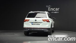 Volkswagen Tiguan 2.0 TDI Prestige 2022 года из Южной Кореи