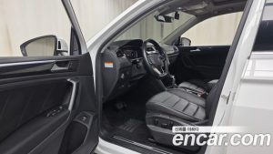 Volkswagen Tiguan 2.0 TDI Prestige 2022 года из Южной Кореи