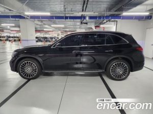 Mercedes-Benz GLC-Class GLC300 4MATIC AMG Line 2025 года из Южной Кореи