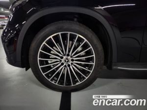 Mercedes-Benz GLC-Class GLC300 4MATIC AMG Line 2025 года из Южной Кореи