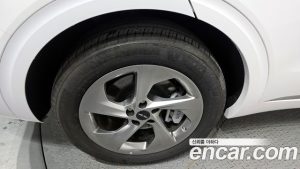 Genesis GV70 2.5T Бензин AWD 2025 года из Южной Кореи