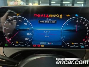 Mercedes-Benz E-Class E350e 4MATIC 2025 года из Южной Кореи
