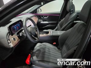 Mercedes-Benz E-Class E350e 4MATIC 2025 года из Южной Кореи