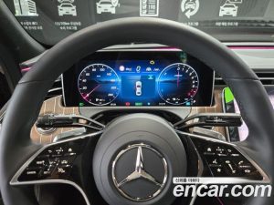 Mercedes-Benz E-Class E350e 4MATIC 2025 года из Южной Кореи