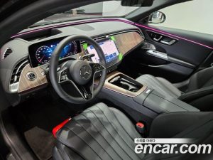 Mercedes-Benz E-Class E350e 4MATIC 2025 года из Южной Кореи