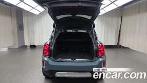 Mini Countryman CLASSIC Plus COMFORT PACK 2023 года из Южной Кореи