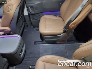 Hyundai Staria Lounge 9-Seater 2025 года из Южной Кореи