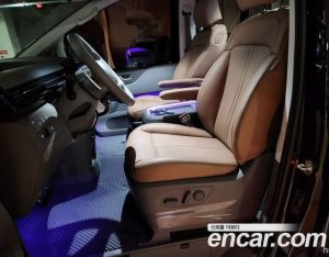 Hyundai Staria Lounge 9-Seater 2025 года из Южной Кореи