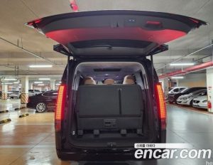 Hyundai Staria Lounge 9-Seater 2025 года из Южной Кореи