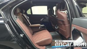 BMW 7-Series 740d xDrive M Sport 2025 года из Южной Кореи