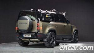 Land Rover Defender 110 D300 HSE 2022 года из Южной Кореи