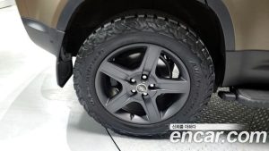 Land Rover Defender 110 D300 HSE 2022 года из Южной Кореи