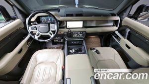Land Rover Defender 110 D300 HSE 2022 года из Южной Кореи