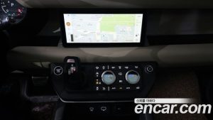 Land Rover Defender 110 D300 HSE 2022 года из Южной Кореи