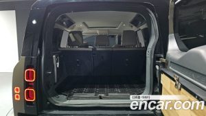 Land Rover Defender 110 D300 HSE 2022 года из Южной Кореи