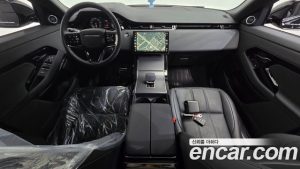Land Rover Range Rover Evoque P250 Dynamic SE 2024 года из Южной Кореи