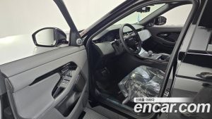 Land Rover Range Rover Evoque P250 Dynamic SE 2024 года из Южной Кореи