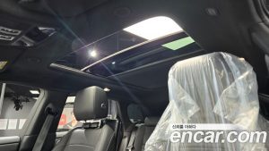 Land Rover Range Rover Evoque P250 Dynamic SE 2024 года из Южной Кореи