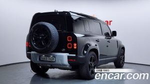 Land Rover Defender 110 D250 SE 2023 года из Южной Кореи