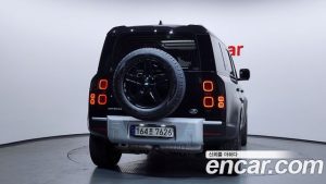 Land Rover Defender 110 D250 SE 2023 года из Южной Кореи