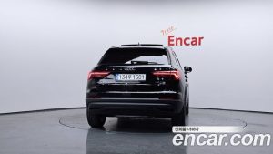Audi Q3 40 TFSI 4WD 2025 года из Южной Кореи