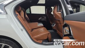BMW 7-Series 740i xDrive M Sport 2024 года из Южной Кореи