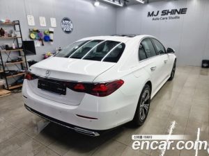 Mercedes-Benz E-Class E200 Avantgarde 2025 года из Южной Кореи
