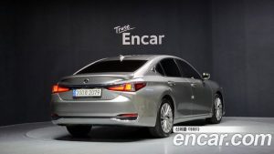 Lexus ES Executive 2023 года из Южной Кореи