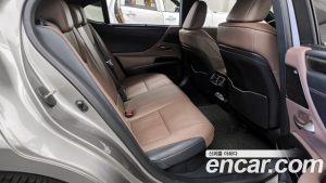 Lexus ES Executive 2023 года из Южной Кореи