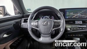 Lexus ES Executive 2023 года из Южной Кореи