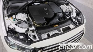 Mercedes-Benz E-Class E350e 4MATIC 2025 года из Южной Кореи