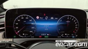 Mercedes-Benz E-Class E350e 4MATIC 2025 года из Южной Кореи
