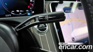 Mercedes-Benz E-Class E350e 4MATIC 2025 года из Южной Кореи