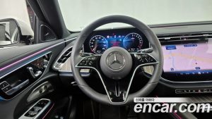 Mercedes-Benz E-Class E350e 4MATIC 2025 года из Южной Кореи