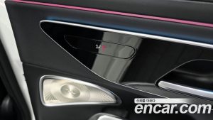 Mercedes-Benz E-Class E350e 4MATIC 2025 года из Южной Кореи