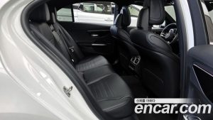 Mercedes-Benz C-Class C200 AMG Line 2025 года из Южной Кореи