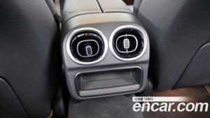 Mercedes-Benz C-Class C200 AMG Line 2025 года из Южной Кореи
