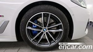 BMW 5-Series 520i M Sport 2023 года из Южной Кореи