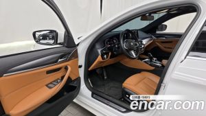 BMW 5-Series 520i M Sport 2023 года из Южной Кореи