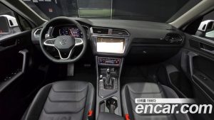 Volkswagen Tiguan 2.0 TDI Prestige 2024 года из Южной Кореи