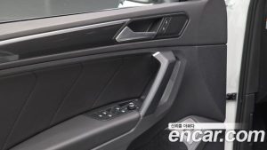 Volkswagen Tiguan 2.0 TDI Prestige 2024 года из Южной Кореи