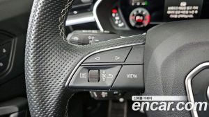 Audi Q3 35 TDI 4WD Premium Sportback 2023 года из Южной Кореи