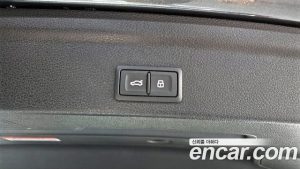 Audi Q3 35 TDI 4WD Premium Sportback 2023 года из Южной Кореи