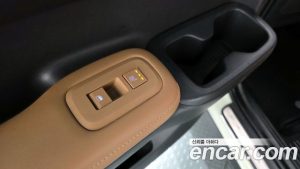 Hyundai Santafe Бензин 2.5T 2WD 2024 года из Южной Кореи
