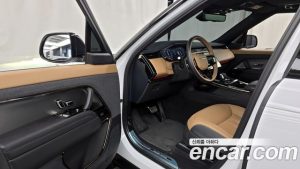 Land Rover Range Rover Sport P550E Dynamic HSE 2025 года из Южной Кореи