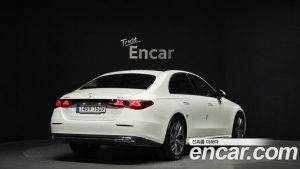 Mercedes-Benz E-Class E220d 4MATIC Exclusive 2025 года из Южной Кореи
