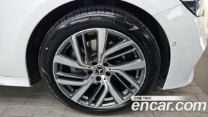 Mercedes-Benz E-Class E220d 4MATIC Exclusive 2025 года из Южной Кореи