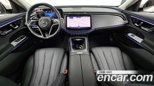 Mercedes-Benz E-Class E220d 4MATIC Exclusive 2025 года из Южной Кореи