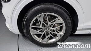 Genesis GV70 2.5T Бензин 2WD 2024 года из Южной Кореи